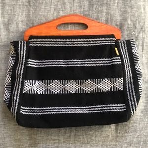 Adorable woven bag, NWOT
